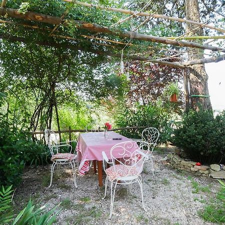B&B Della Rosa Civitella D'Arna Exterior foto