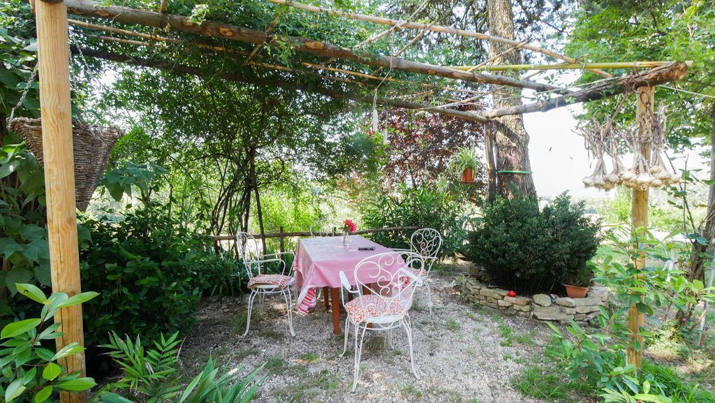 B&B Della Rosa Civitella D'Arna Exterior foto